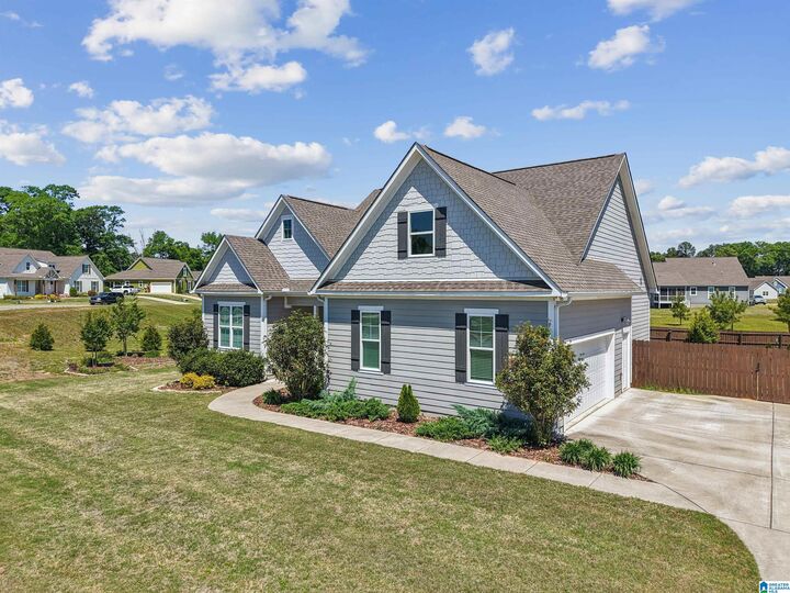 Property Photo: 215 Easonville Park Drive AL 35054