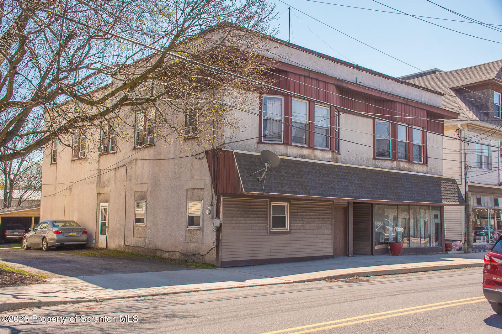 Property Photo:  1827 Main Street Second Floor  PA 18447 