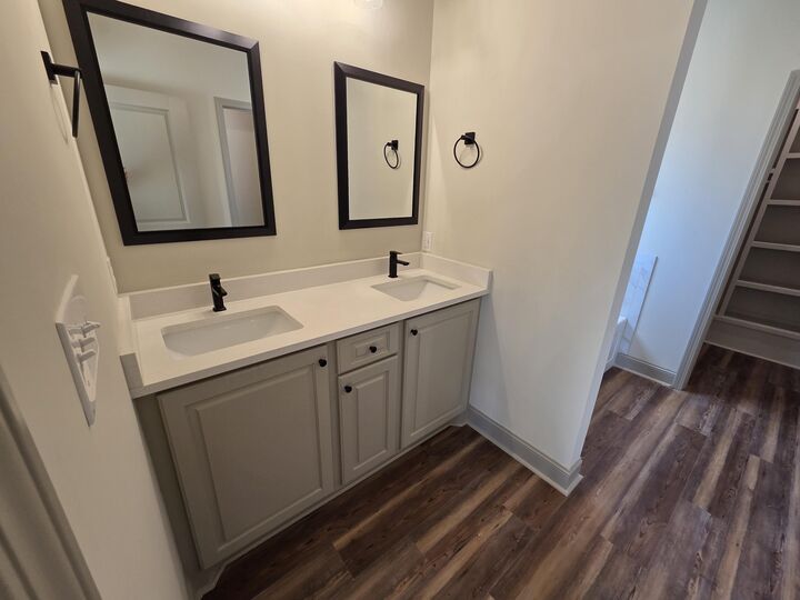 Property Photo:  14 Harvard Oak  MS 39402 