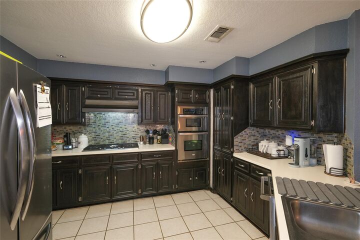 Property Photo:  316 Raintree Lane  TX 77566 