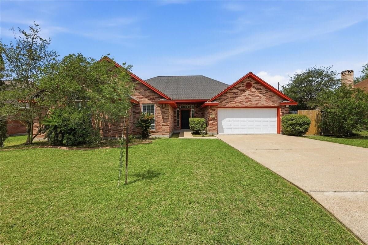 Property Photo:  2406 Golden Oak Drive  TX 77632 