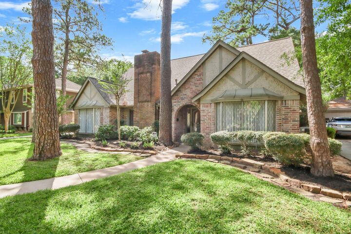 Property Photo:  7611 Brinkworth Lane  TX 77070 