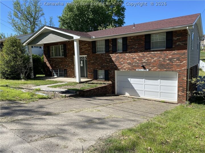 Property Photo:  6192 E Pea Ridge Road  WV 25705 