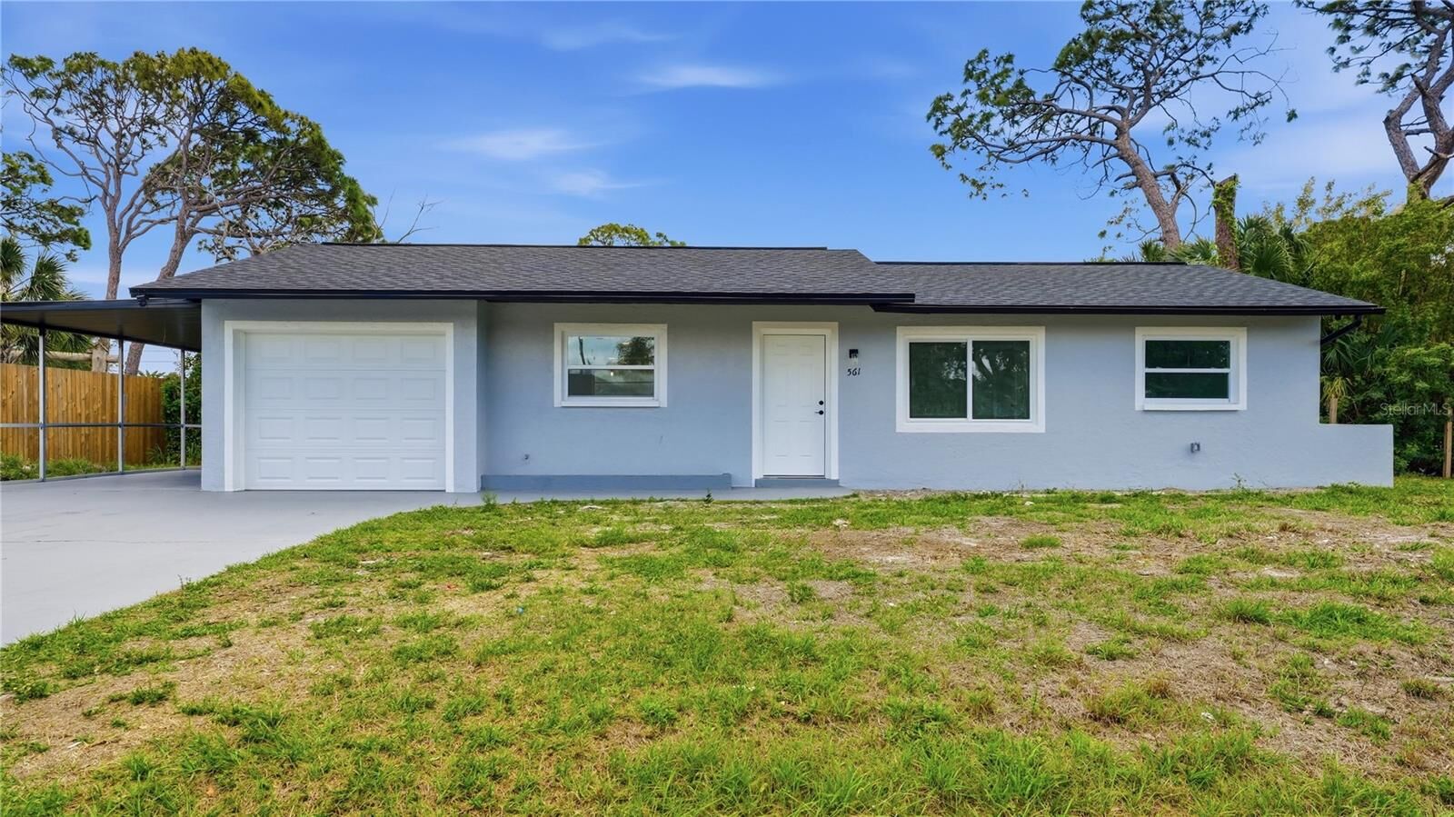 Property Photo: 561 Yale Road FL 34293