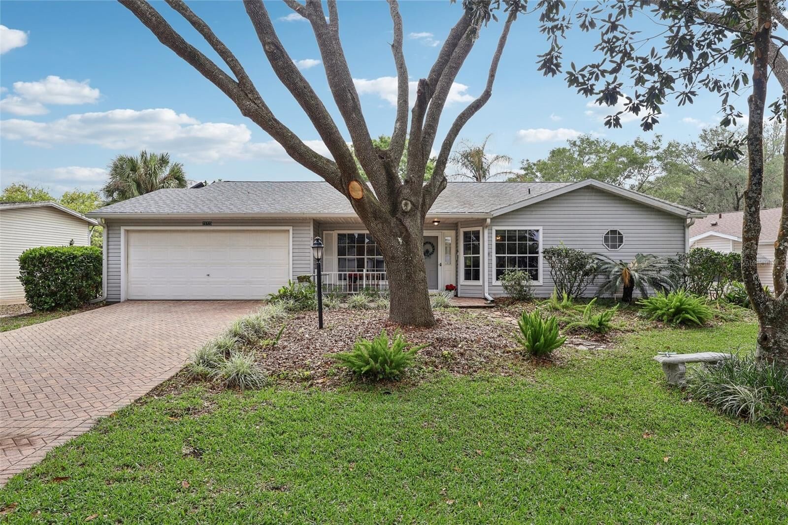 Property Photo:  25723 Belle Alliance  FL 34748 