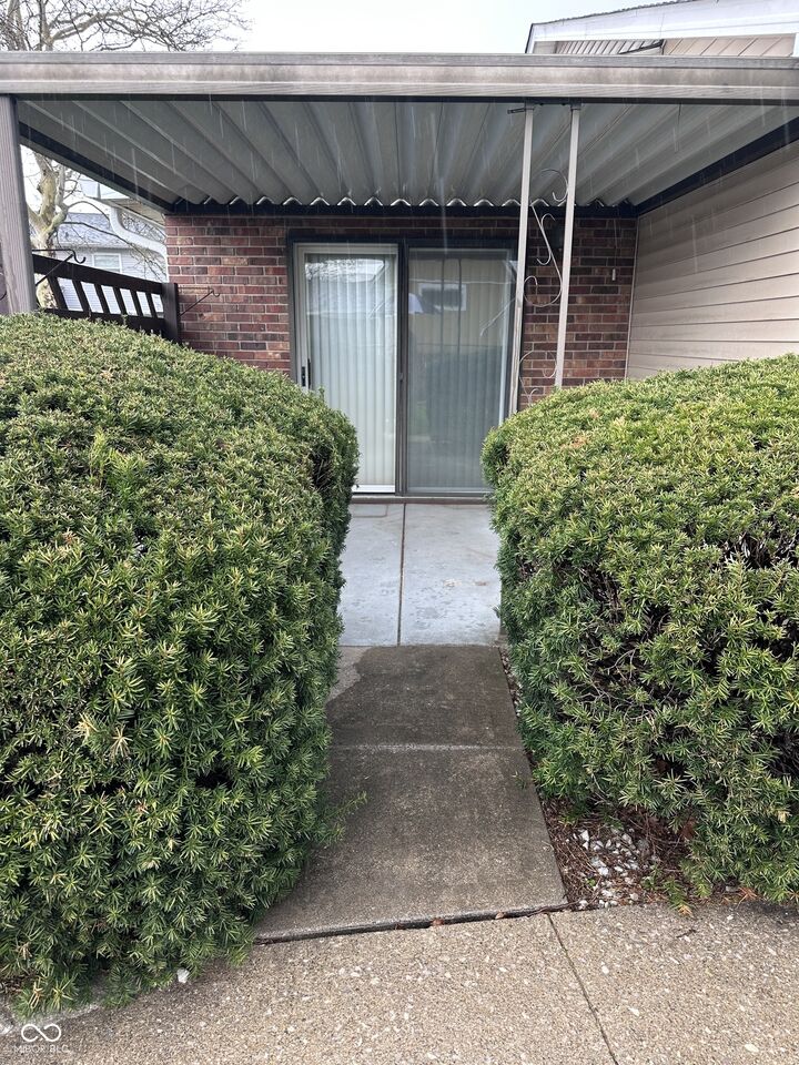 Property Photo:  2755 Prosperity Drive  IN 47201 