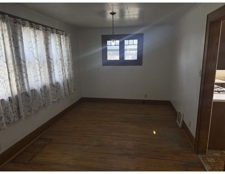 Property Photo: 1016 N Hamilton Street MI 48602