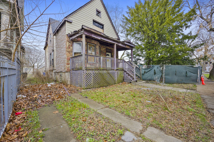 Property Photo:  12108 S Parnell Avenue  IL 60628 