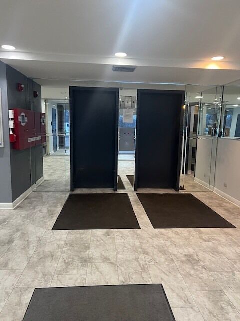 Property Photo:  300 Park Avenue 437  IL 60409 