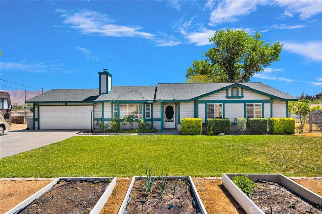Property Photo:  9317 Sabina  CA 92345 
