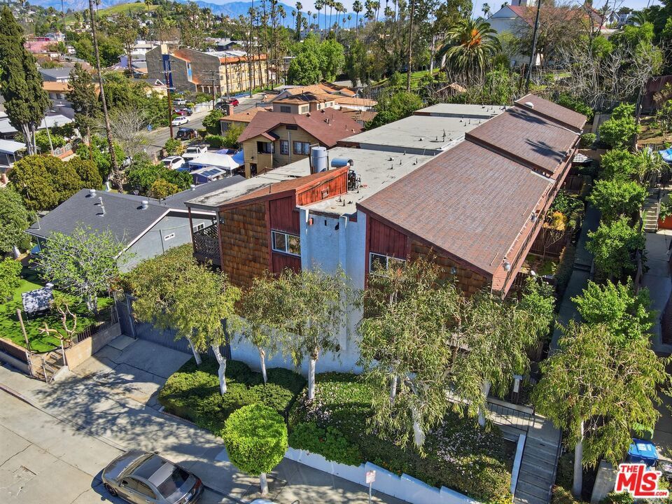 Property Photo:  3424 Pueblo Avenue 8  CA 90032 