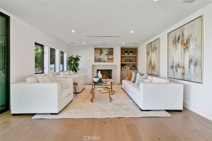 Property Photo: 17269 Luverne Place CA 91316