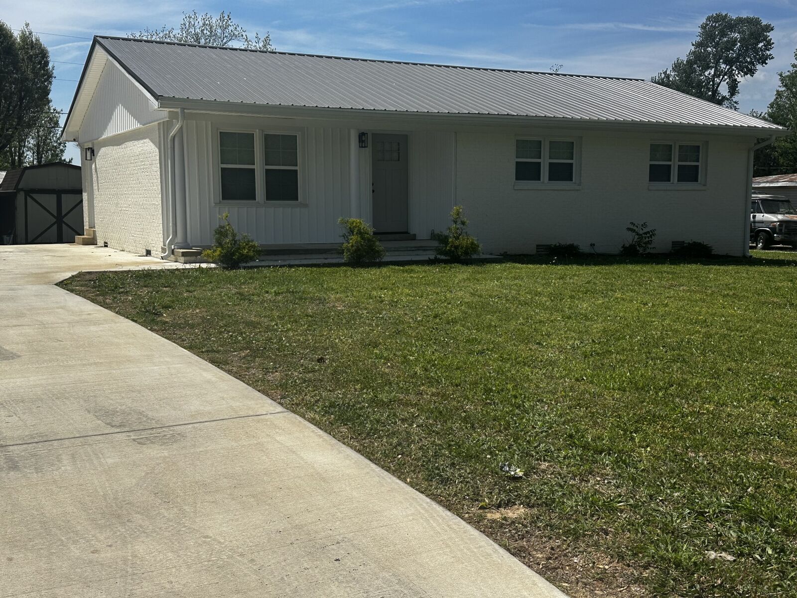 Property Photo: 307 Randall St TN 38464