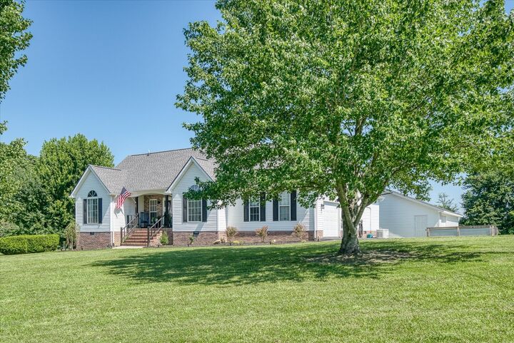 Property Photo:  1036 Circle Dr  TN 38556 