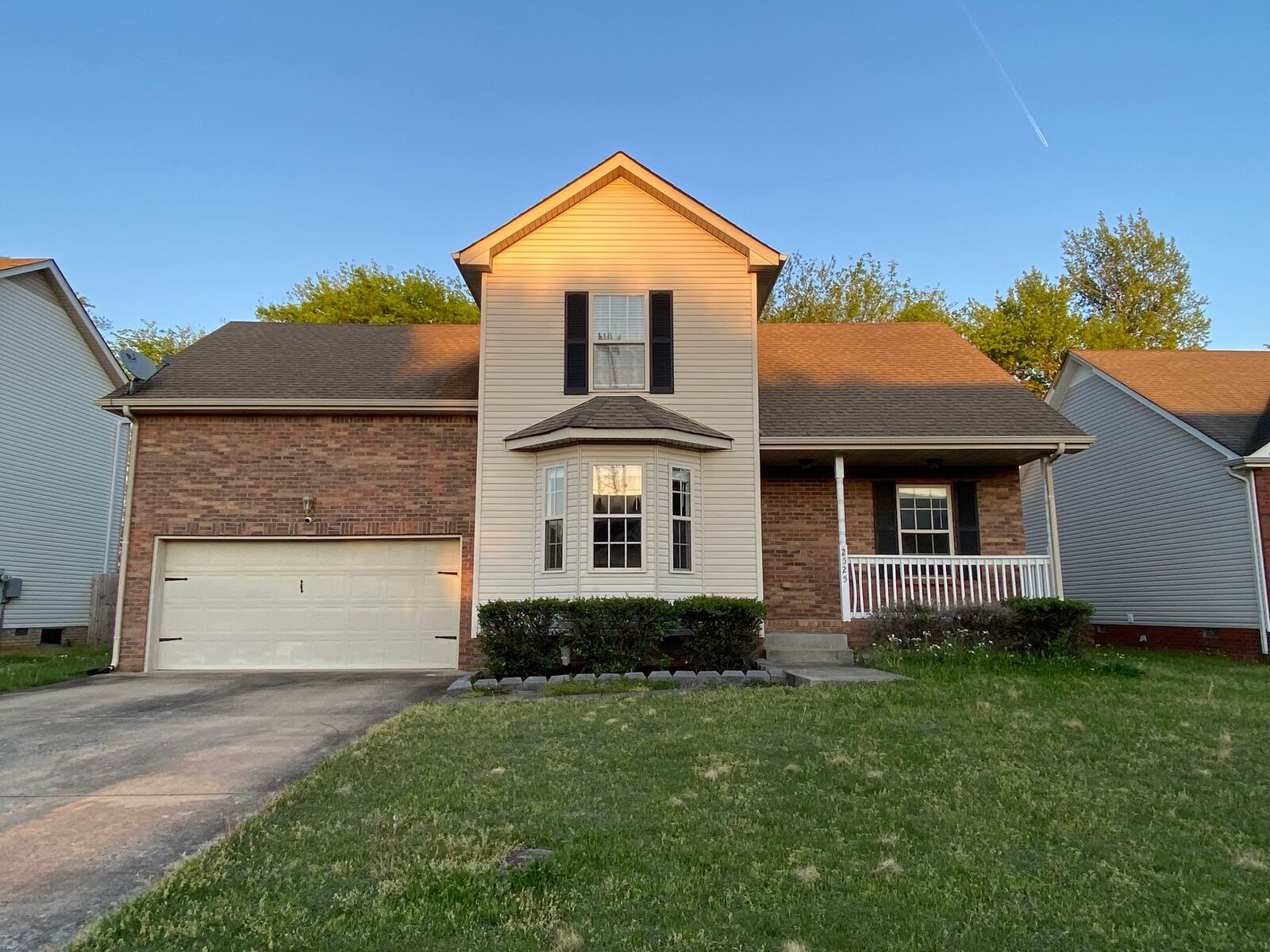 Property Photo:  2525 Centerstone Cir  TN 37040 