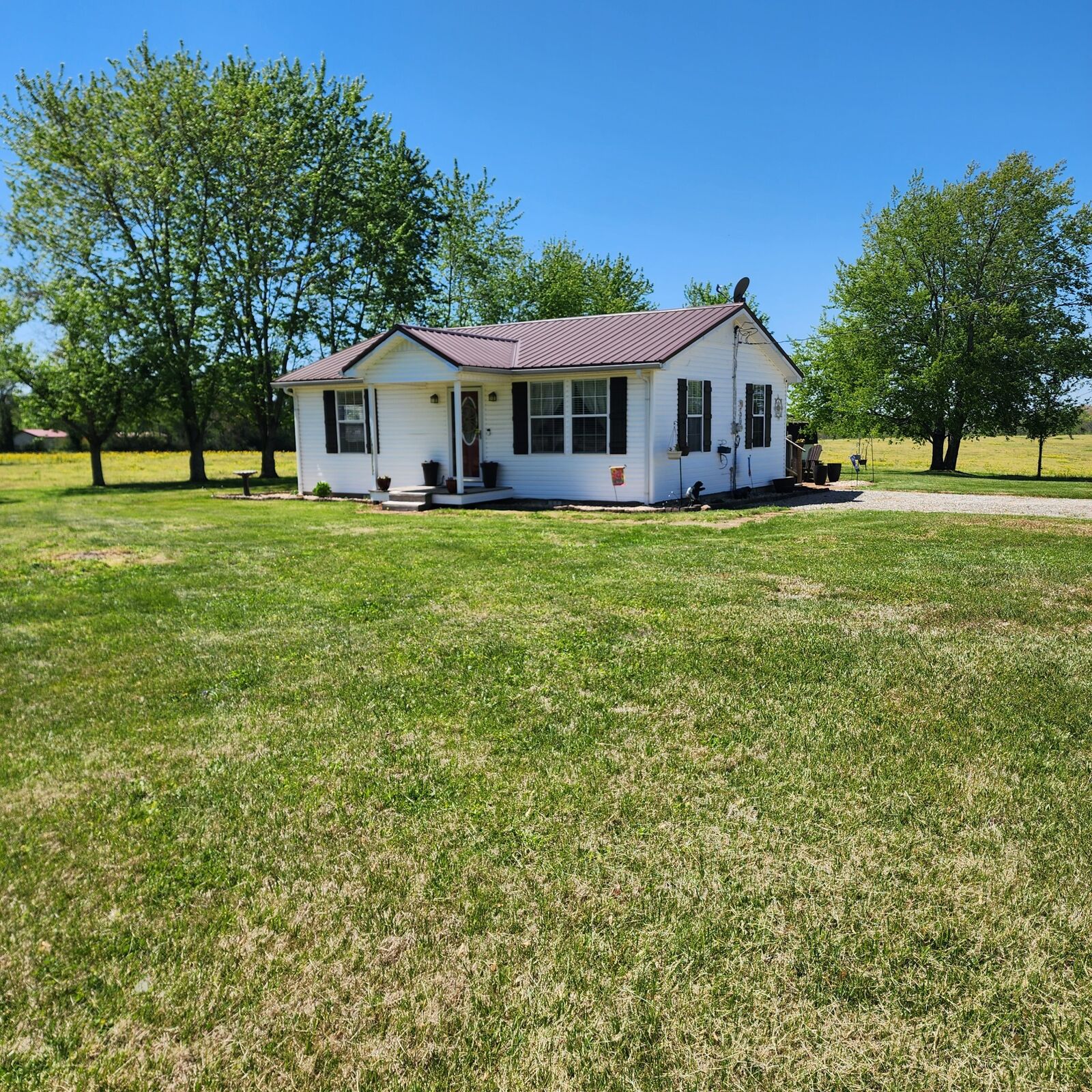 Property Photo: 4315 Highway 43 N TN 38456