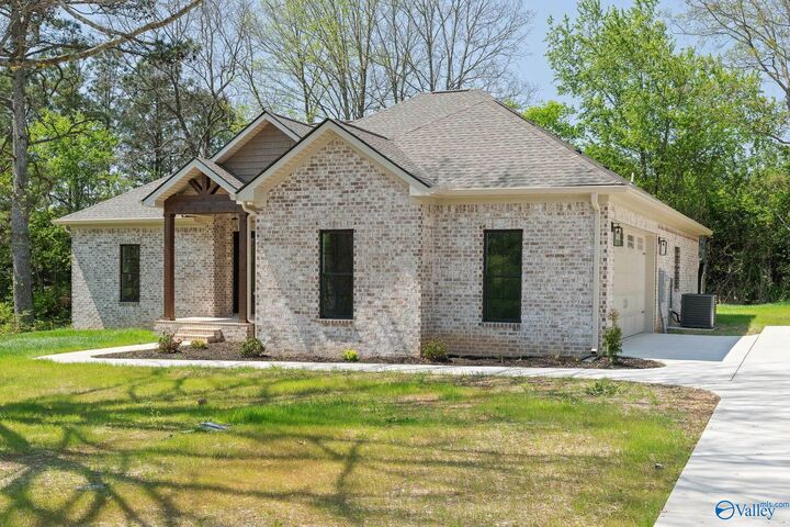 Property Photo: 25593 Taylor Street AL 35620