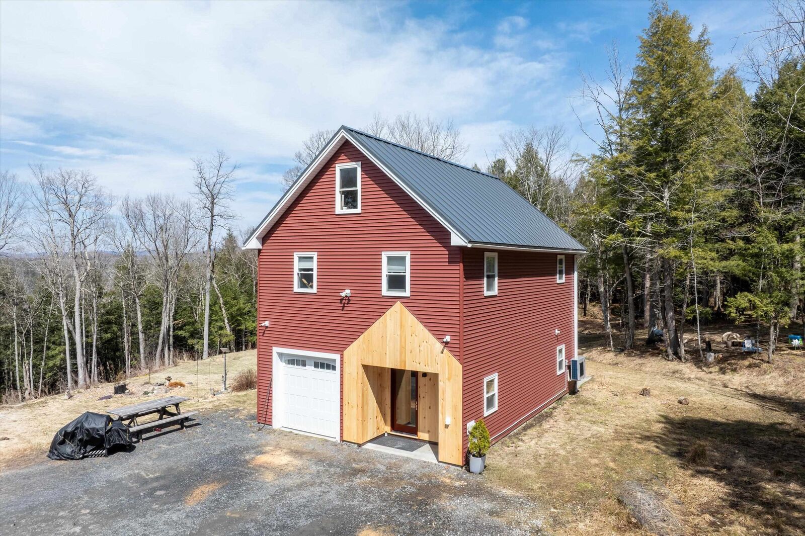 Property Photo:  280 Lower Road  VT 05667 