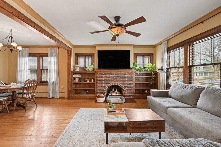 Property Photo:  1254 Thomas Avenue  MN 55104 