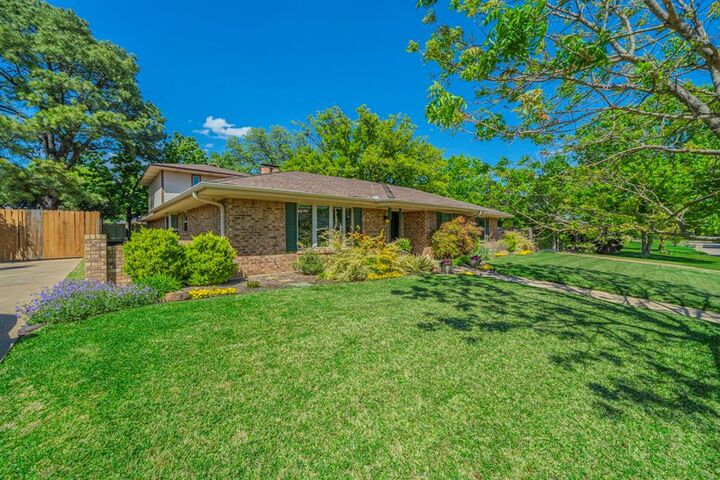 Property Photo:  2422 Greenwood Drive  TX 75050 