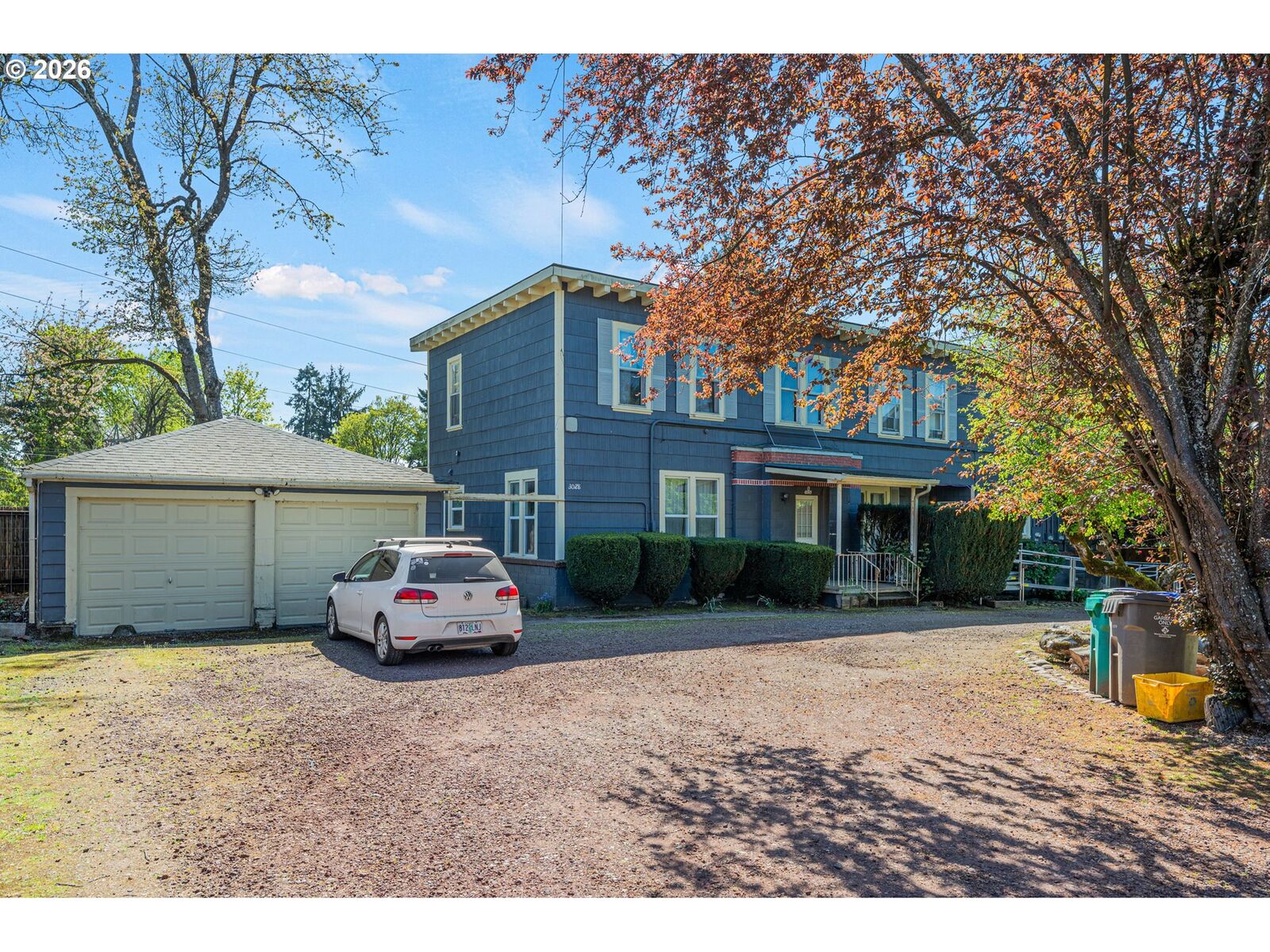 Property Photo:  3026 SE Tacoma St  OR 97202 