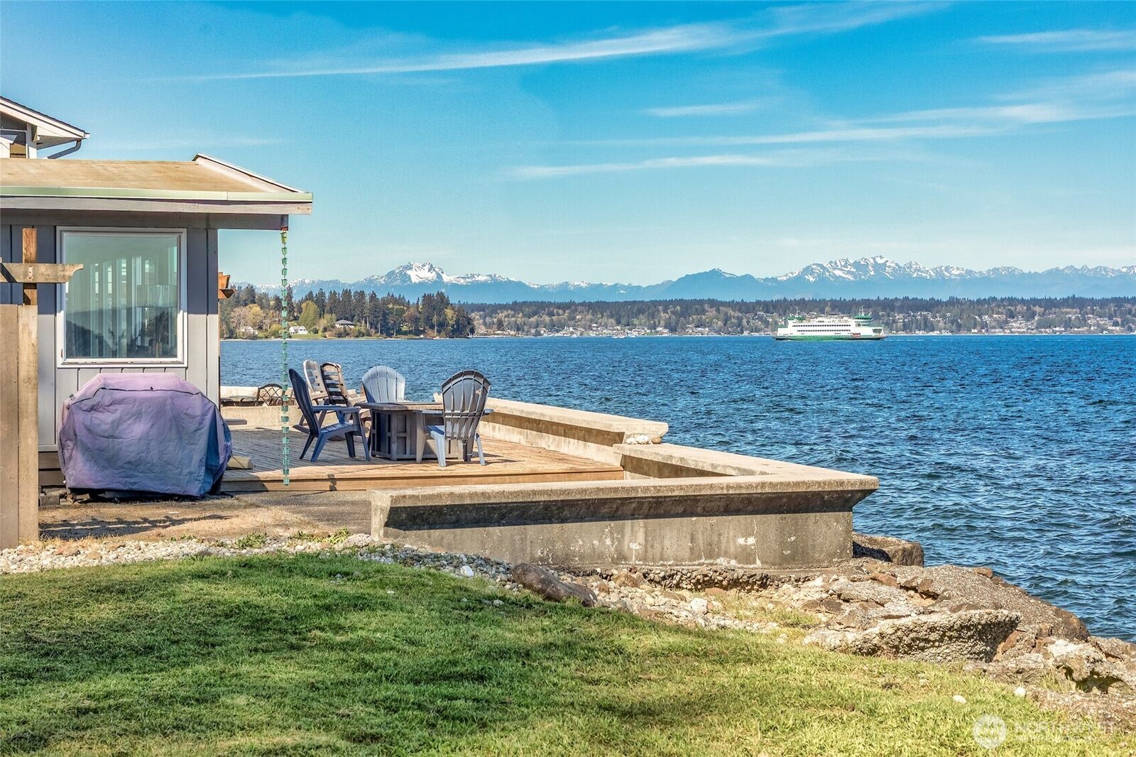 Property Photo:  10873  Point Vashon Drive SW  WA 98070 