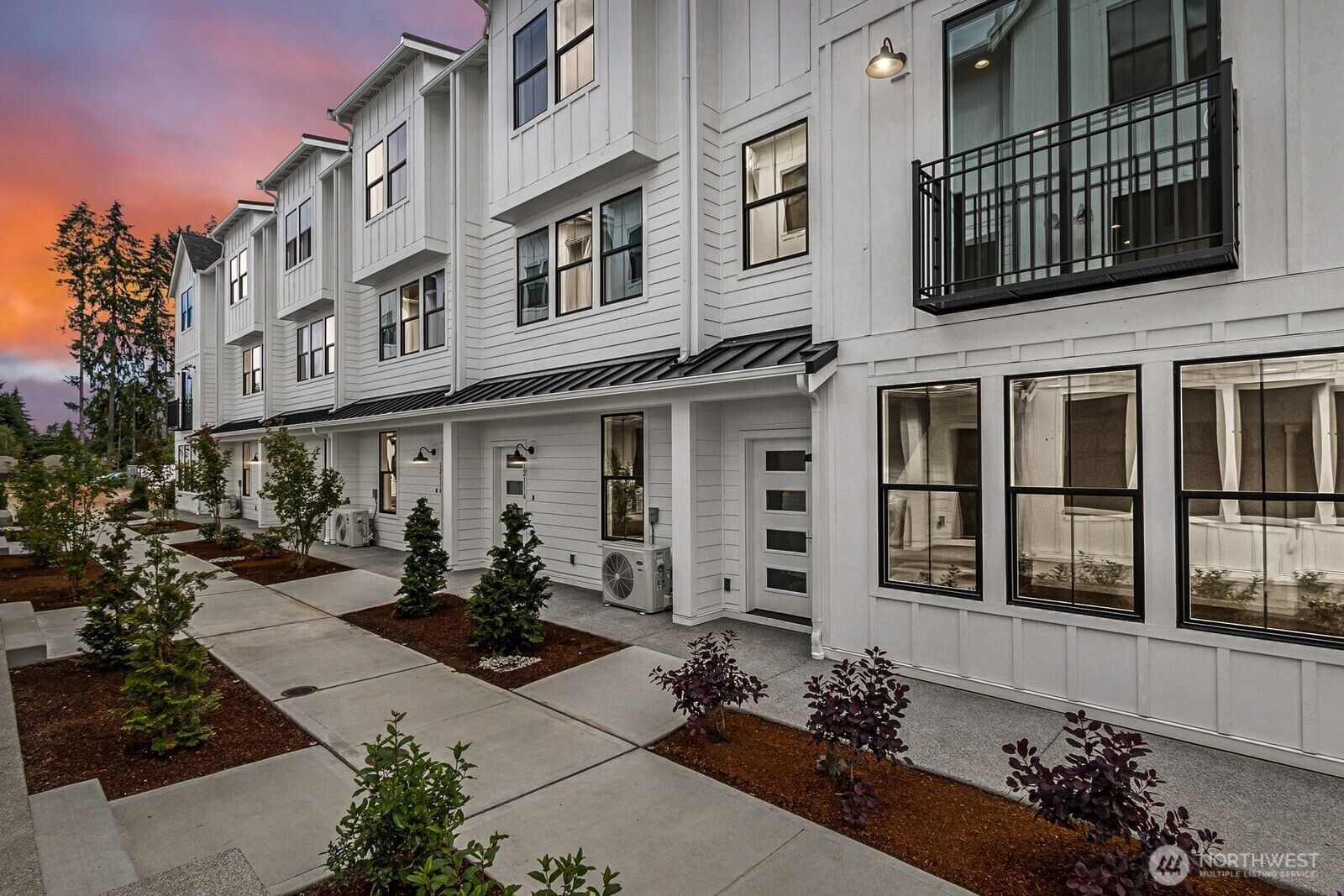 Property Photo: 12084 127th Avenue Ct E WA 98374