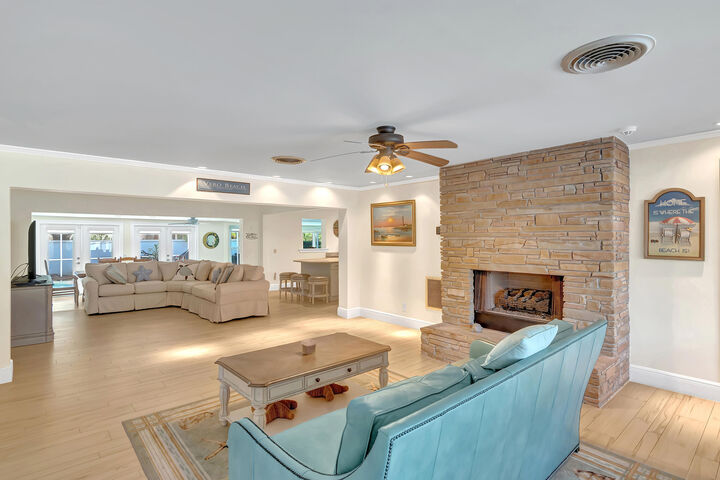 Property Photo:  500 Gardenia Lane  FL 32963 