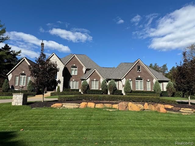 Property Photo:  8146 Cotswold Lane  MI 48348 