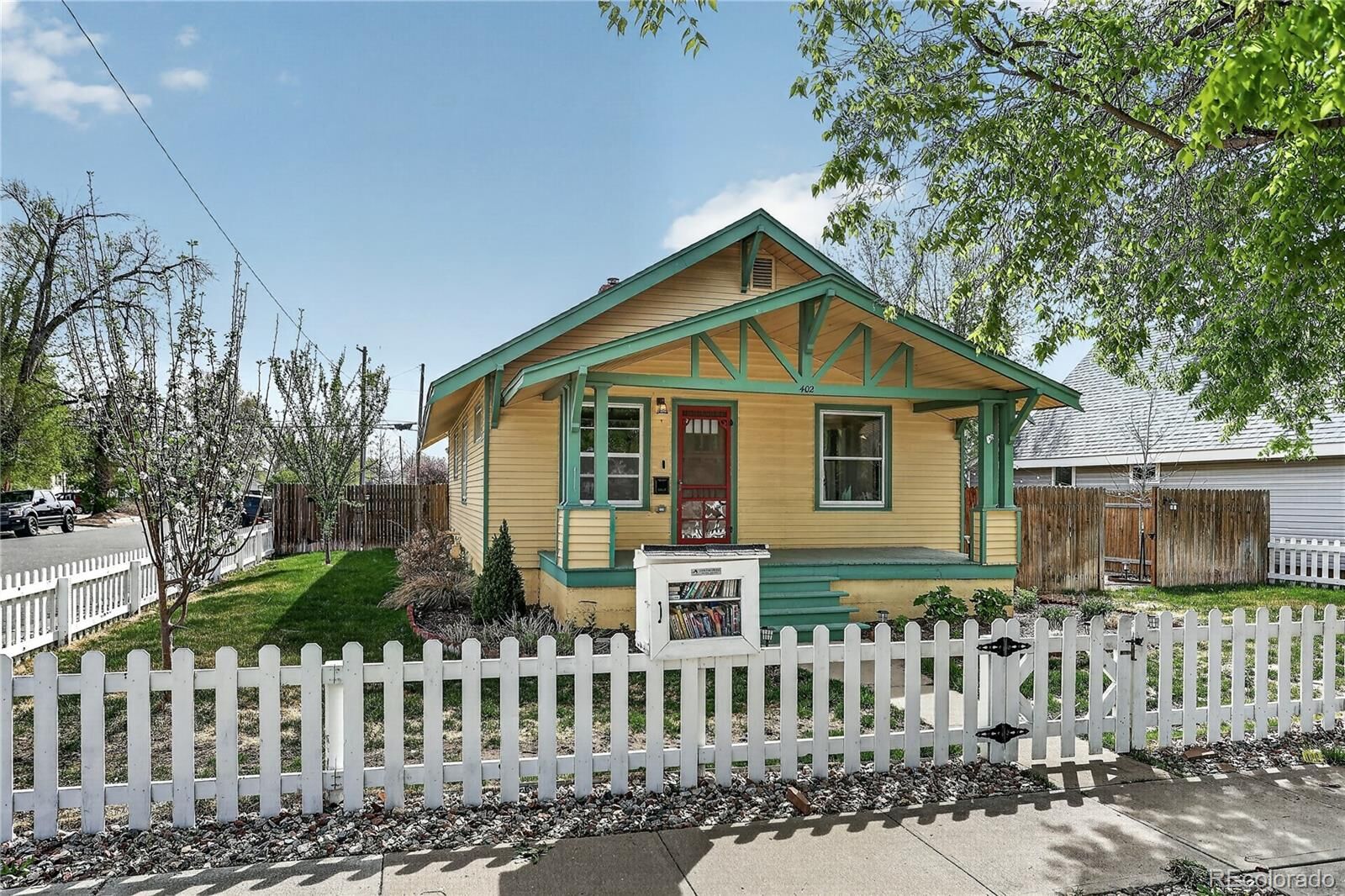 Property Photo:  402 S 2nd Avenue  CO 80601 
