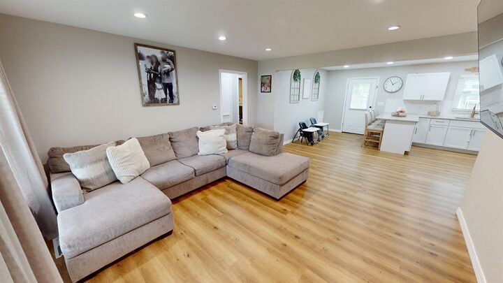 Property Photo:  1314 E Jump St  KS 67216 