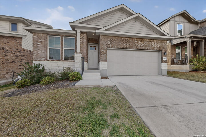 Property Photo:  10511 Briceway Bay  TX 78254 