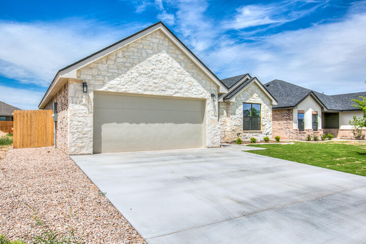 Property Photo:  3142 Maplewood Drive  TX 76904 