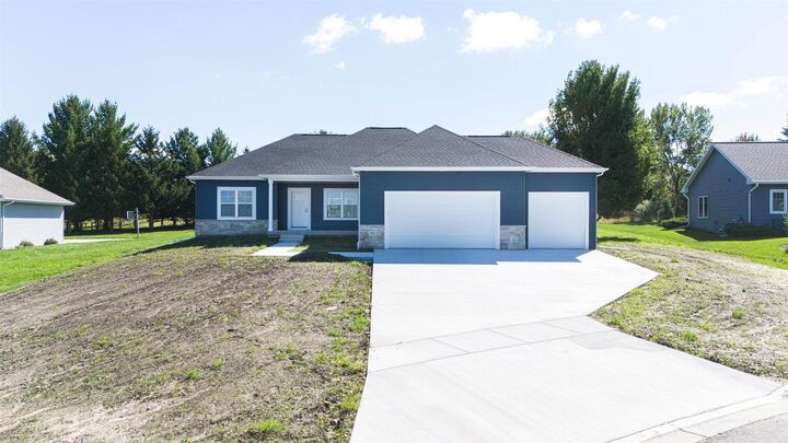Property Photo:  333 Drumlin Loop  WI 54971 