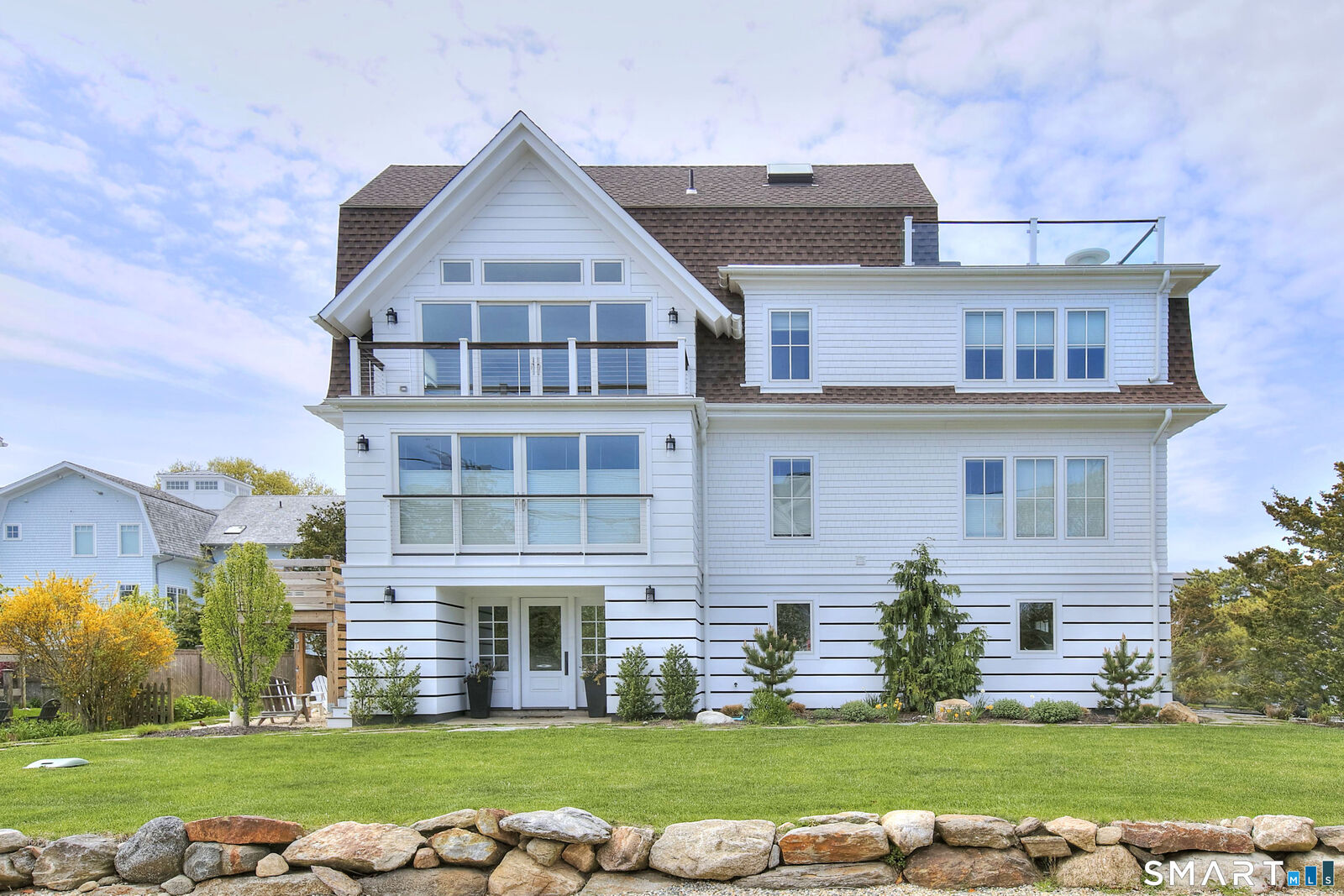 Property Photo:  26 Island Way  CT 06880 