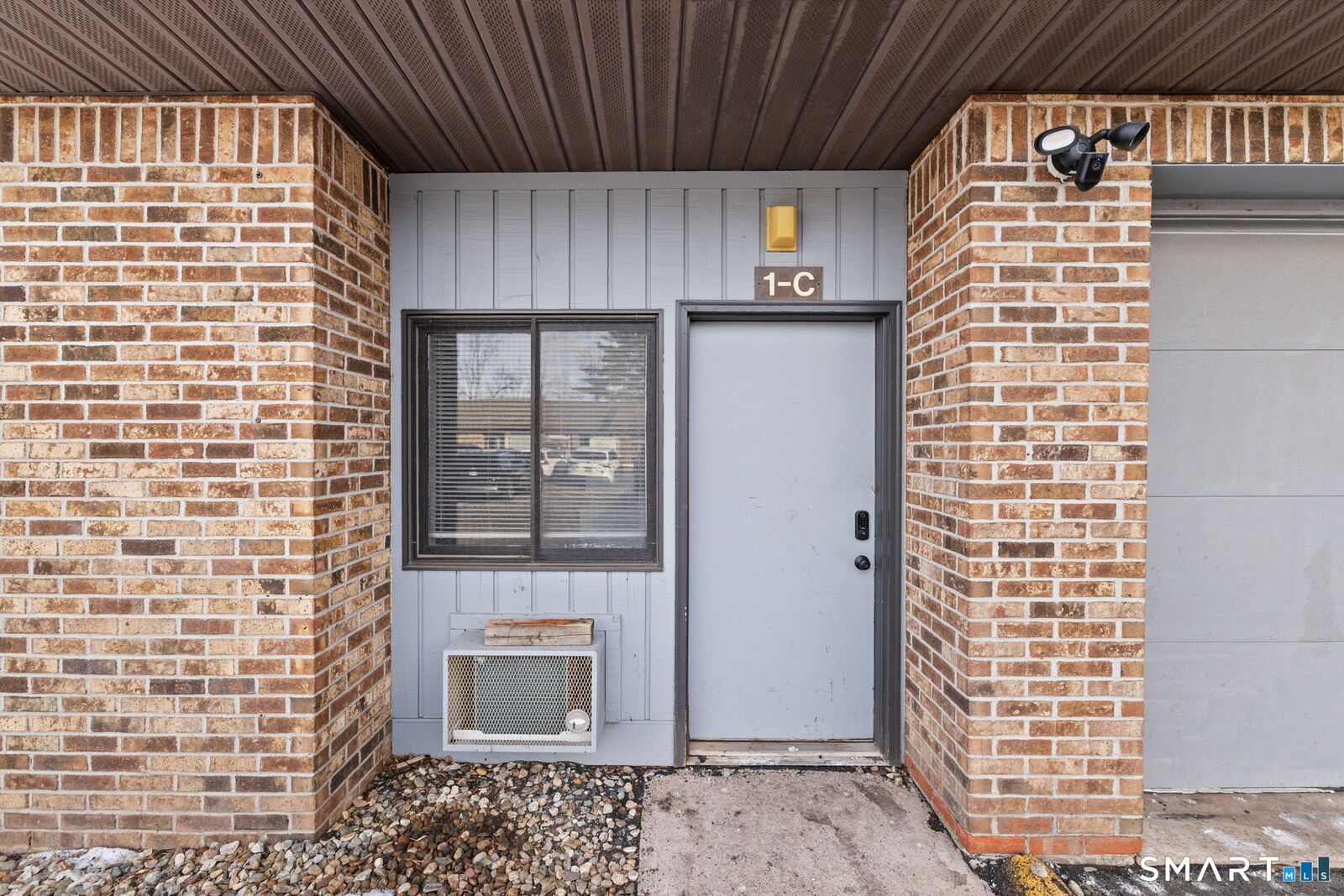 Property Photo:  400 Chapel Road 1C  CT 06074 