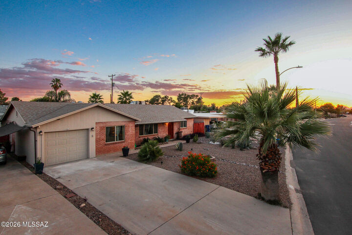 Property Photo:  7050 E Calle Canis  AZ 85710 