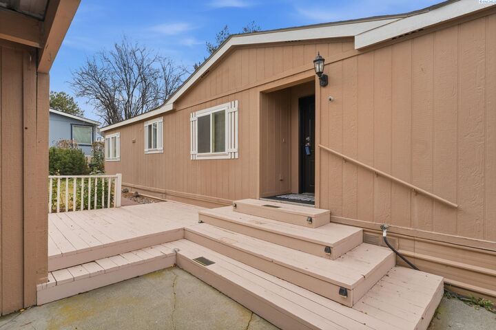 Property Photo:  3324 19th Ave #138  WA 99338 