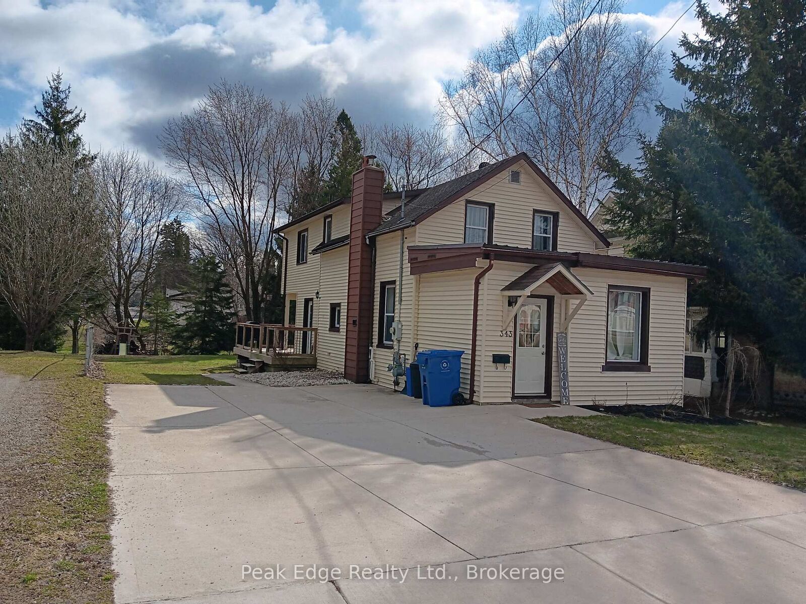 Property Photo: 343 10th Avenue ON N4N 2N4
