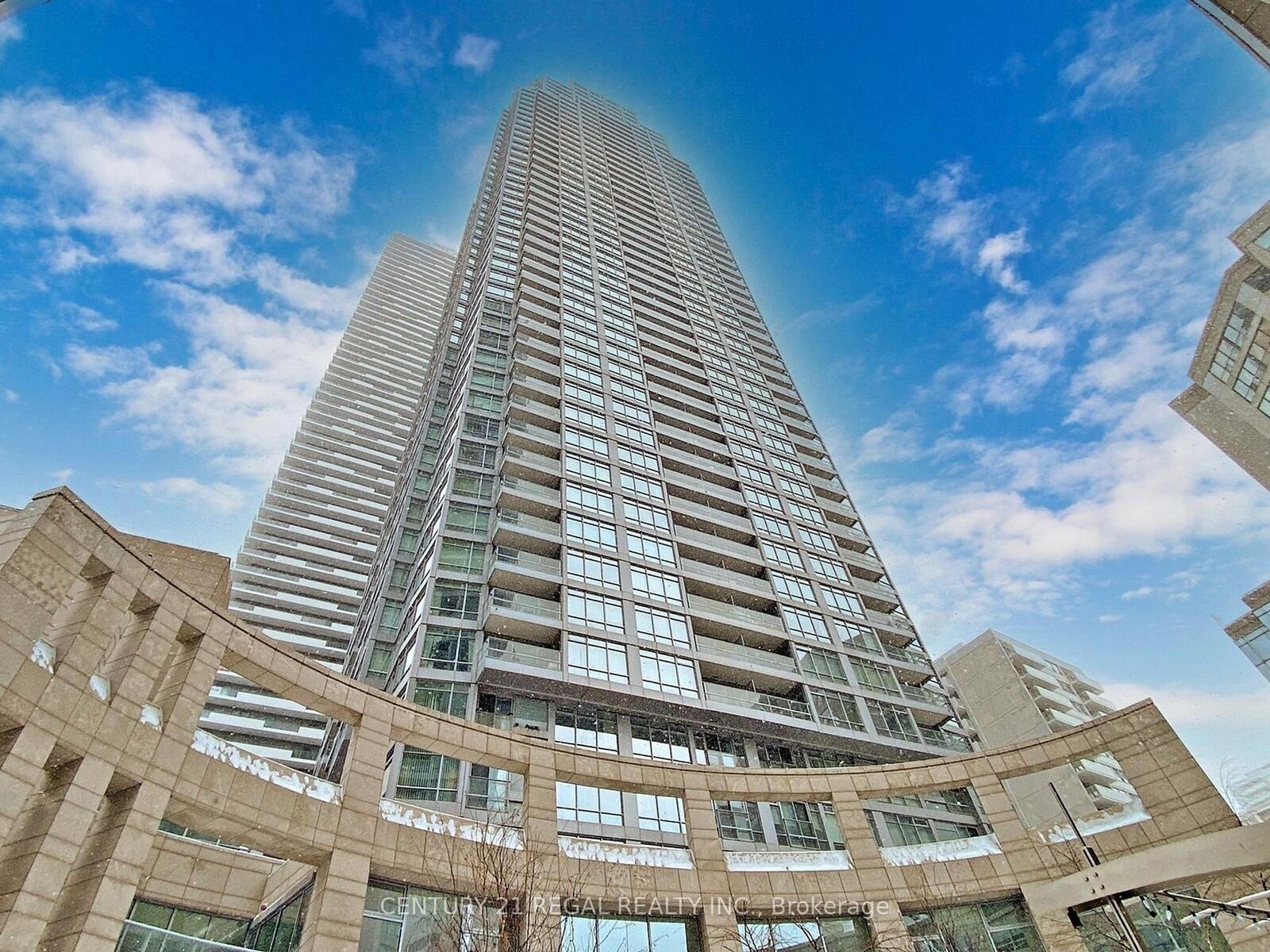 Property Photo:  2191 Yonge Street 2812  ON M4S 3H8 
