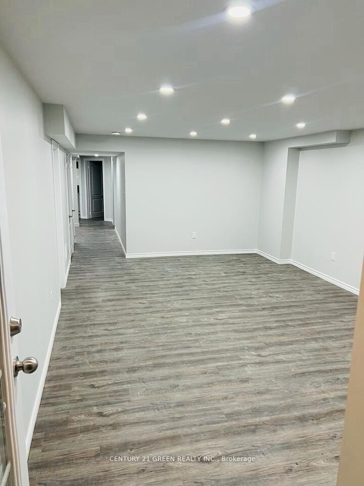 Property Photo: 808 Reece Court Bsmt ON L9T 0M9