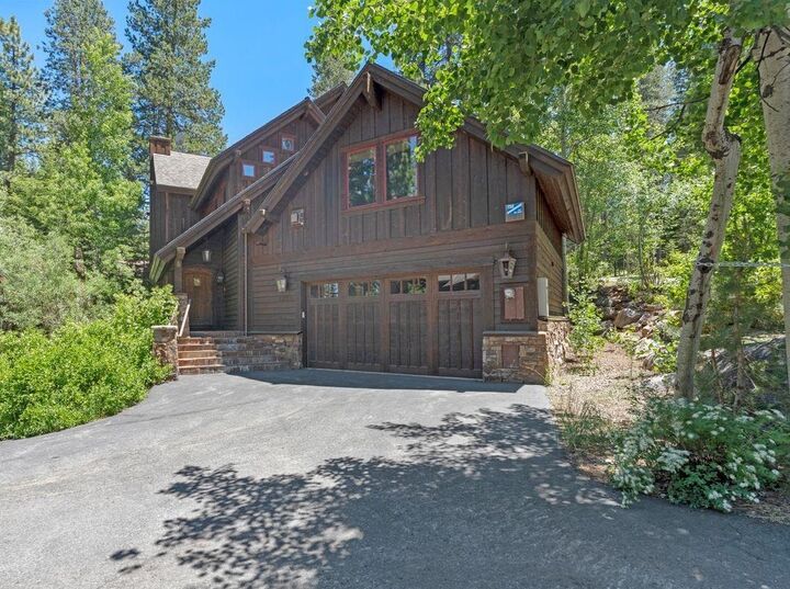 Property Photo:  12710 Zurich Place  CA 96161 
