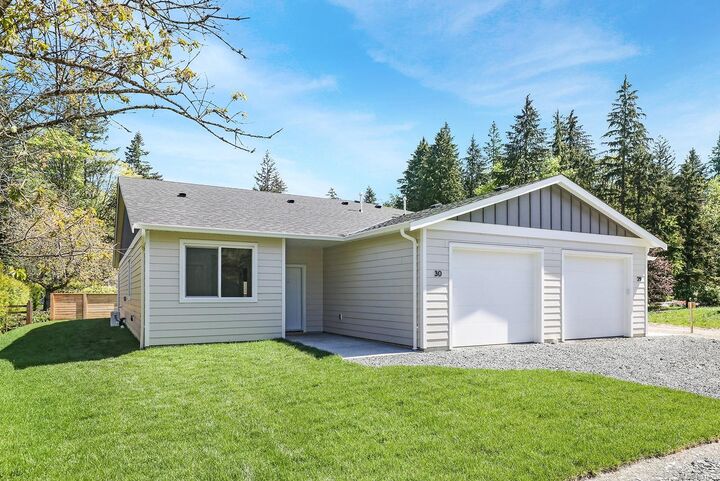 1505 Croation Rd #16 — photo 1