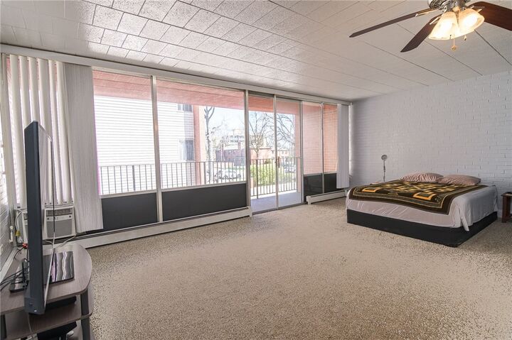 Property Photo:  446 Hoodridge Dr 201  PA 15234 