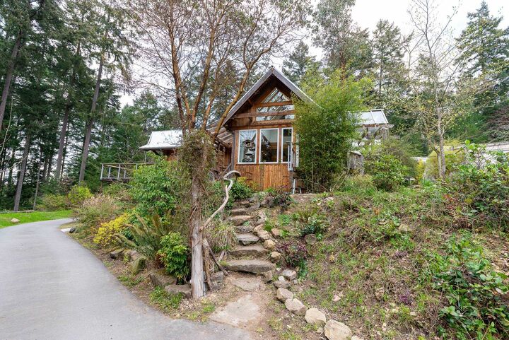 375 Village Bay Road — photo 1