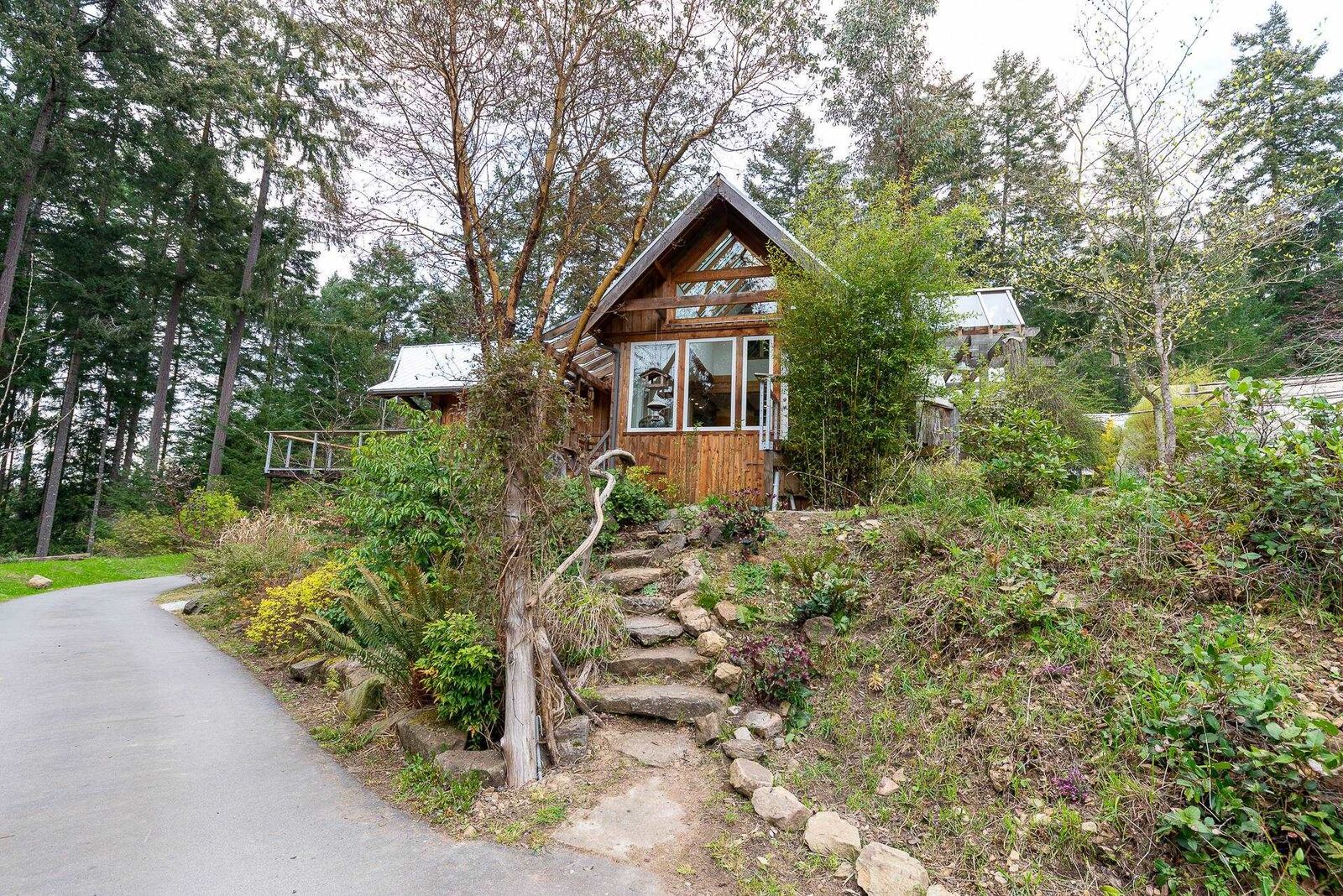 Property Photo: 375 Village Bay Road BC V0N 2J2