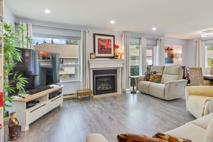 2475 Emerson Street 20 — photo 1