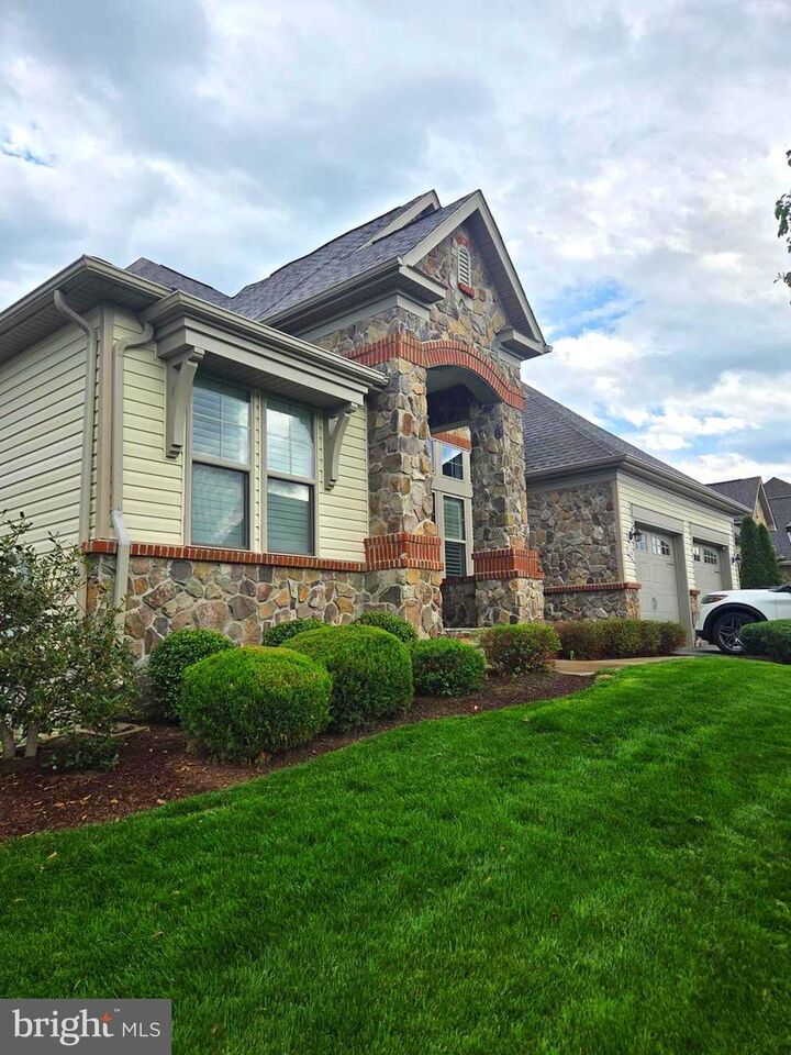 Property Photo: 63 Potomac Crossing Street WV 25414