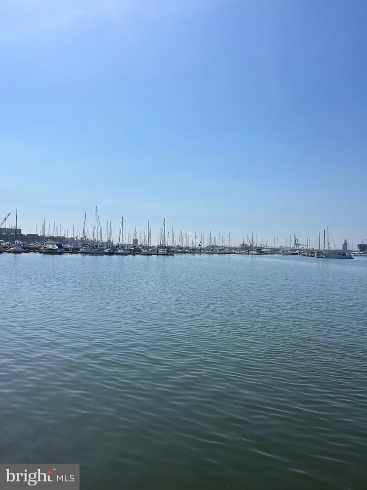 Property Photo:  2327 Boston Street 4  MD 21224 