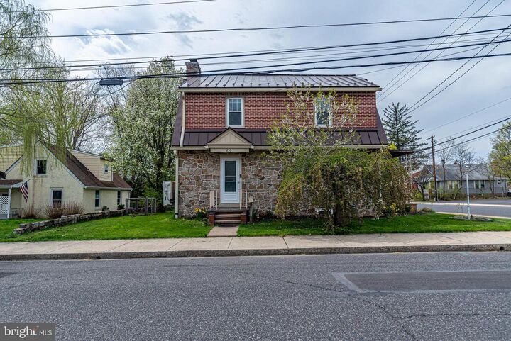 Property Photo:  230 N Penrose Street  PA 18951 
